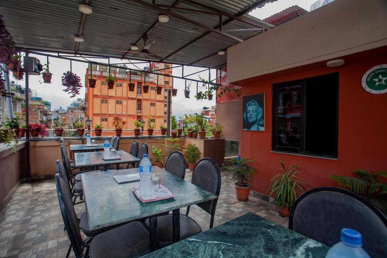 Divine Guest House Kathmandu Bagian luar foto